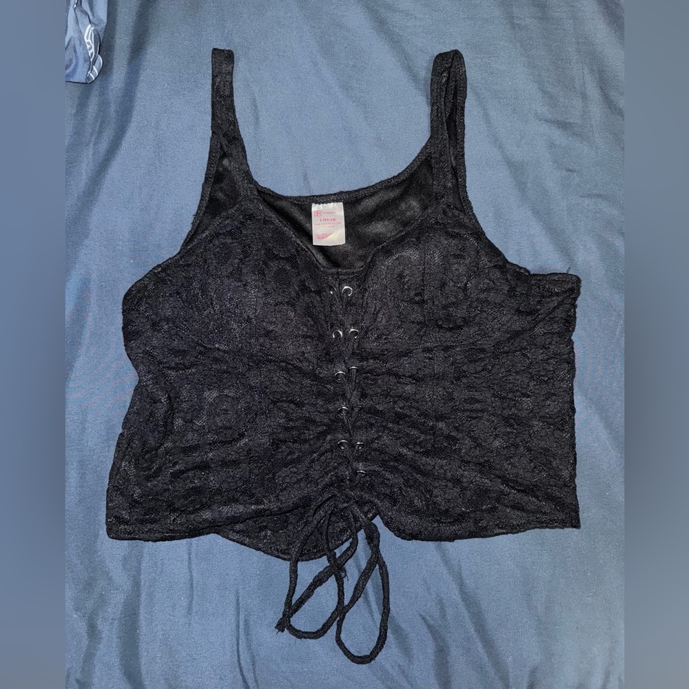No Boundaries Textured Black Top (SIZE L)